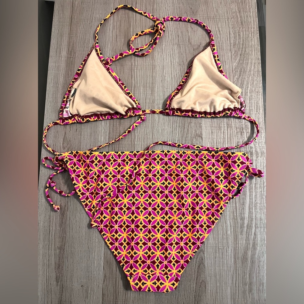 Old Navy Geo-Print Triangle Top String Tie Bikini… - image 2